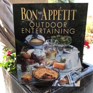 Bon Appetit Vintage Outdoor Entertaining Cookbook‎ 1999